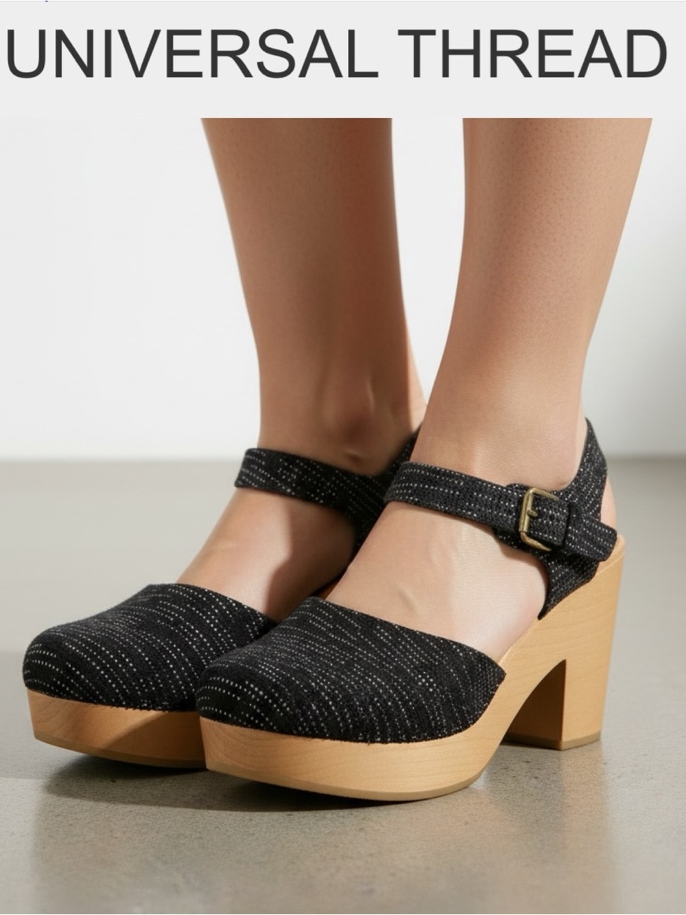UNIVERSAL THREAD MARCIA BLACK VELVET CLOGS FAUX WOOD PLATFORM HEEL SIZE 8.5